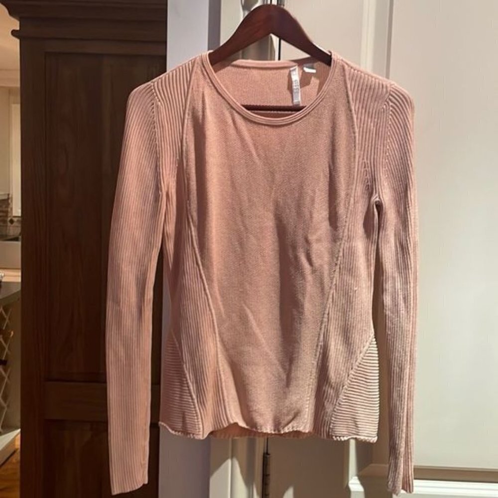 Hugo boss pink crew neck long sleeve pull over medium